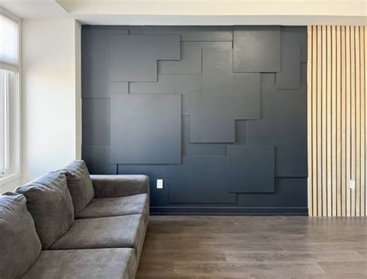 2 feature walls opposite