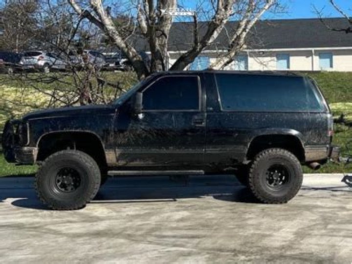2007 tahoe bolt pattern