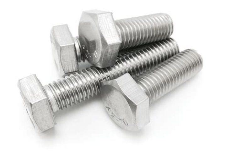 Are stainless bolts stronger than Grade 8?