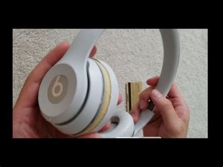 beats headphones leather peeling