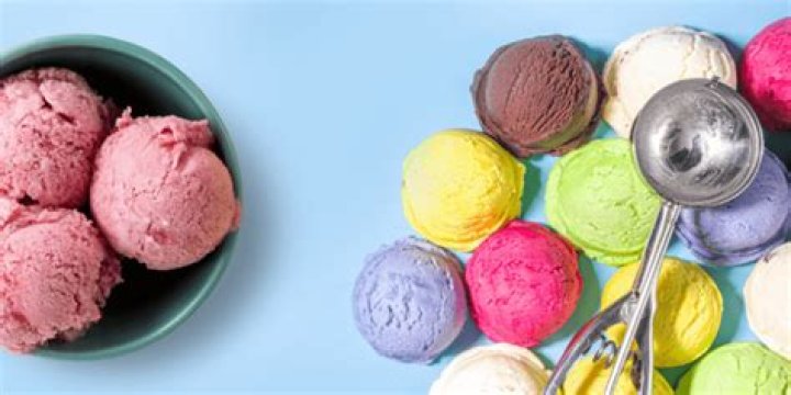 how many scoops in 3 gallons of ice cream