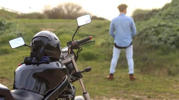 is peeing on the side of the highway illegal